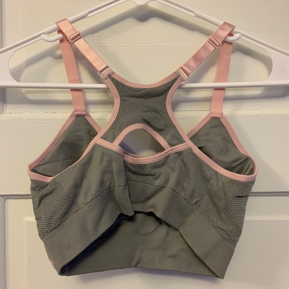 Reebok 2pc Seamless Sports Bra Set NIB Y2 - Picture 5 of 9